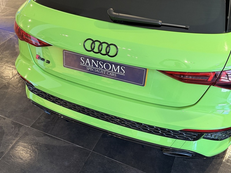 Audi RS3 2.5 TFSI Carbon Black Sportback 5dr Petrol S Tronic quattro Euro 6 (s/s) (400 ps) - U268