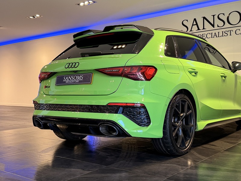 Audi RS3 2.5 TFSI Carbon Black Sportback 5dr Petrol S Tronic quattro Euro 6 (s/s) (400 ps) - U268