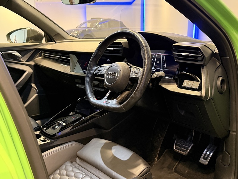 Audi RS3 2.5 TFSI Carbon Black Sportback 5dr Petrol S Tronic quattro Euro 6 (s/s) (400 ps) - U268