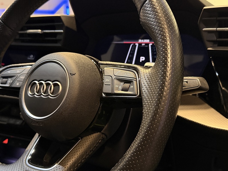 Audi RS3 2.5 TFSI Carbon Black Sportback 5dr Petrol S Tronic quattro Euro 6 (s/s) (400 ps) - U268