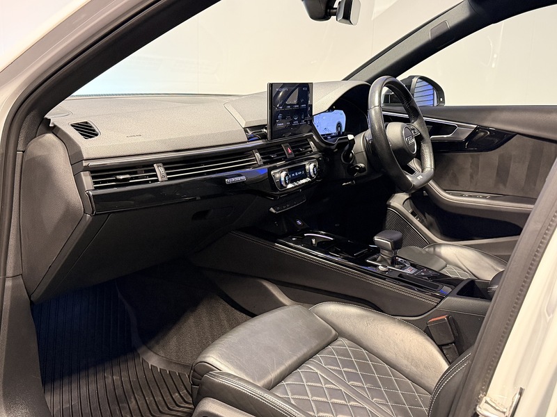 Audi S4 Avant 3.0 TDI V6 Black Edition Estate 5dr Diesel Tiptronic quattro Euro 6 (s/s) (347 ps) - U275