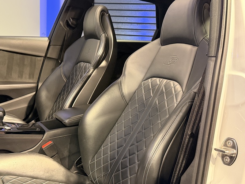 Audi S4 Avant 3.0 TDI V6 Black Edition Estate 5dr Diesel Tiptronic quattro Euro 6 (s/s) (347 ps) - U275