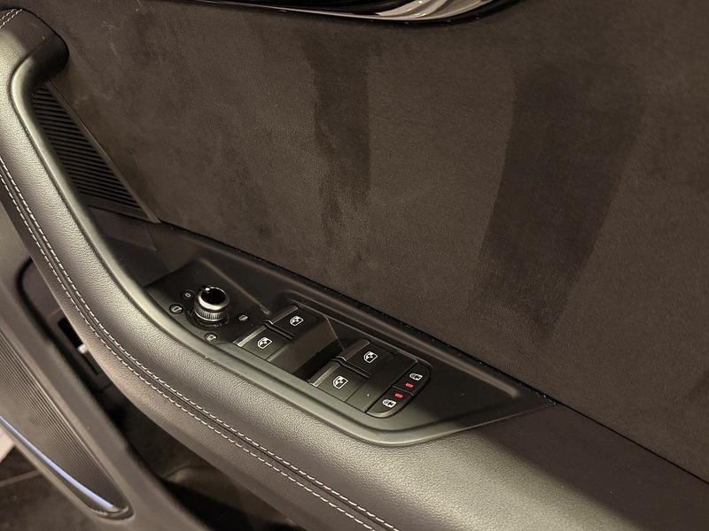 Audi S4 Avant 3.0 TDI V6 Black Edition Estate 5dr Diesel Tiptronic quattro Euro 6 (s/s) (347 ps) - U275