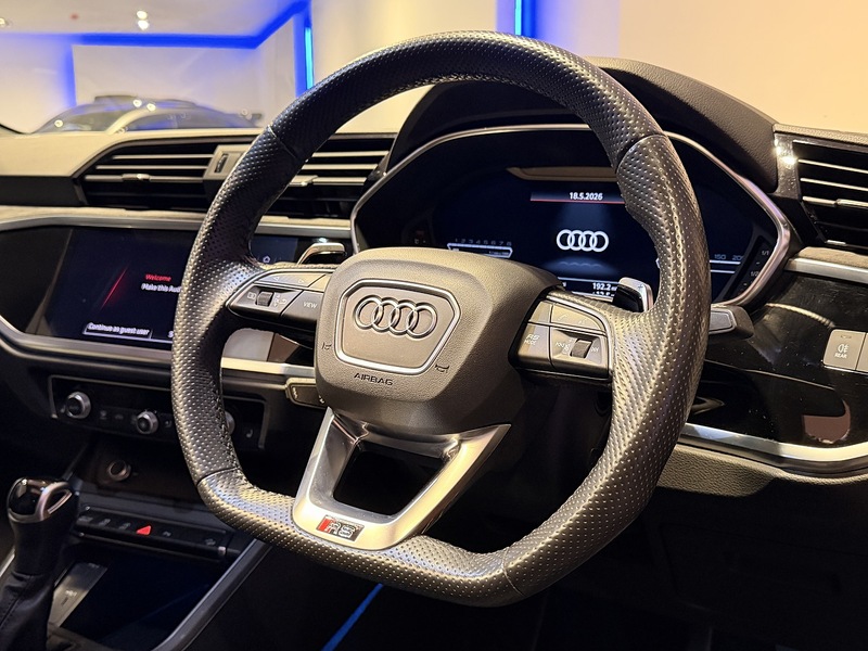 Audi RS Q3 2.5 TFSI Audi Sport Edition Sportback 5dr Petrol S Tronic quattro Euro 6 (s/s) (400 ps) - U284