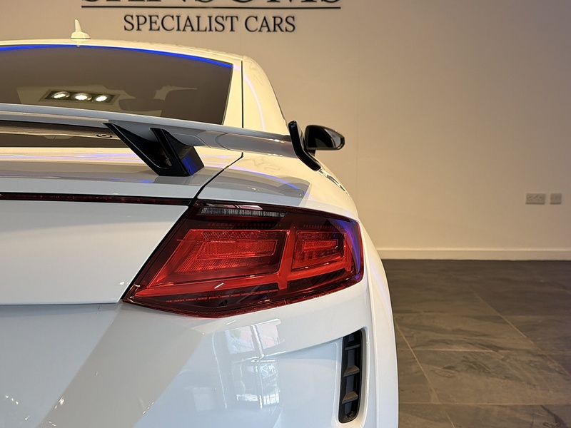 Audi TT RS 2.5 TFSI Sport Edition Coupe 3dr Petrol S Tronic quattro Euro 6 (s/s) (400 ps) - U305