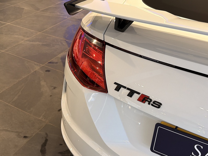 Audi TT RS 2.5 TFSI Sport Edition Coupe 3dr Petrol S Tronic quattro Euro 6 (s/s) (400 ps) - U305