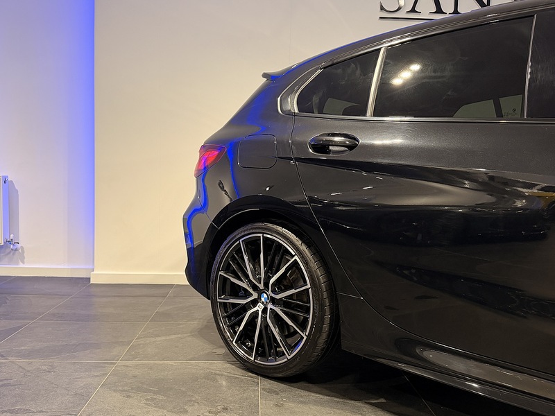 BMW 1 Series 2.0 M135i Hatchback 5dr Petrol Auto xDrive Euro 6 (s/s) (306 ps) - U316
