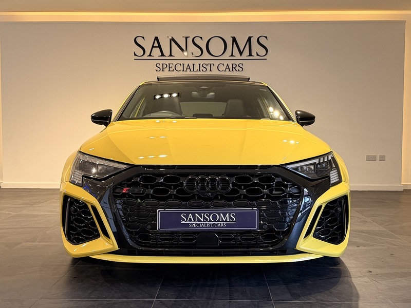 Audi RS3 2.5 TFSI Vorsprung Sportback 5dr Petrol S Tronic quattro Euro 6 (s/s) (400 ps) - U322