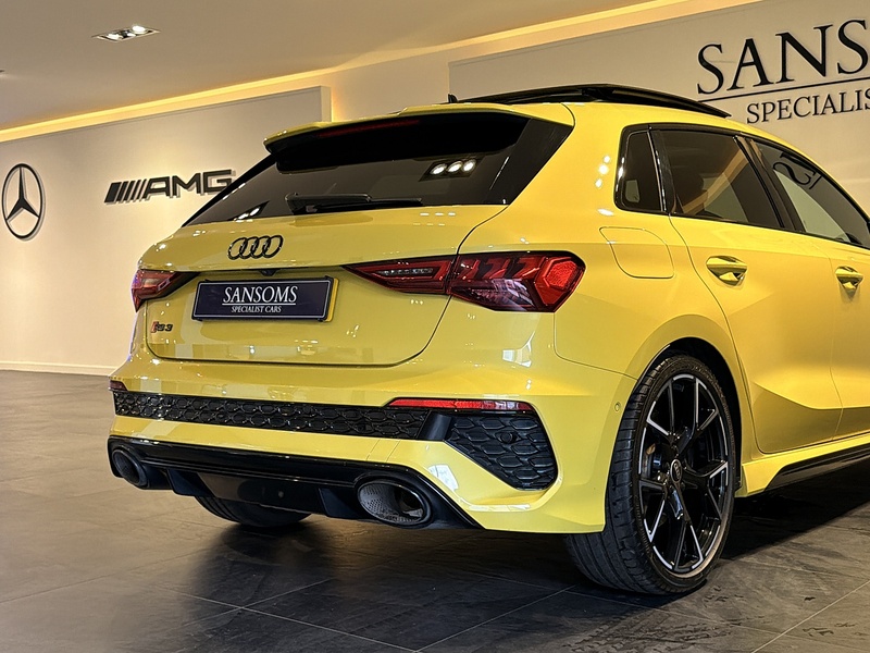 Audi RS3 2.5 TFSI Vorsprung Sportback 5dr Petrol S Tronic quattro Euro 6 (s/s) (400 ps) - U322
