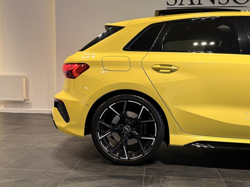 Audi RS3 2.5 TFSI Vorsprung Sportback 5dr Petrol S Tronic quattro Euro 6 (s/s) (400 ps) - U322