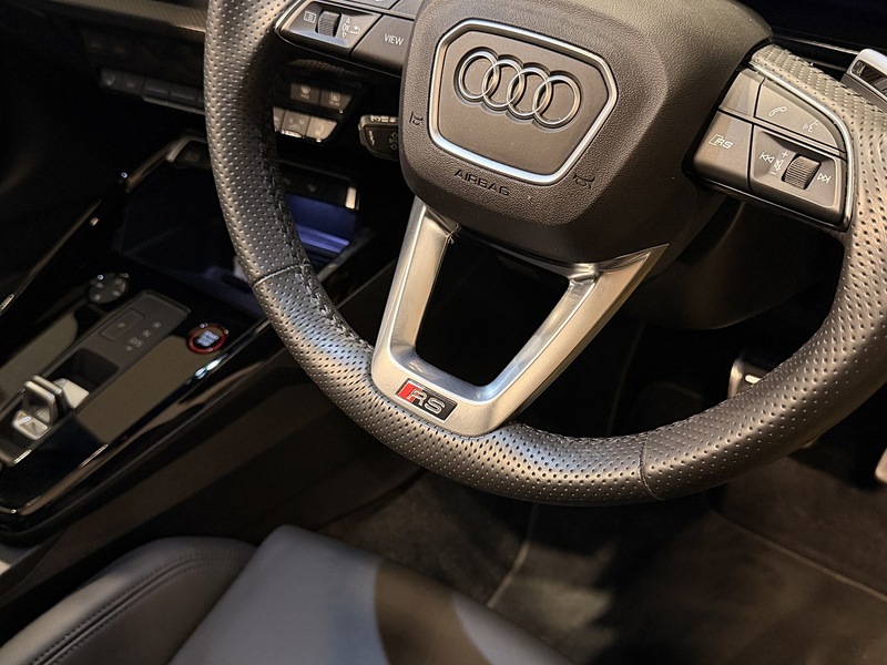 Audi RS3 2.5 TFSI Vorsprung Sportback 5dr Petrol S Tronic quattro Euro 6 (s/s) (400 ps) - U322