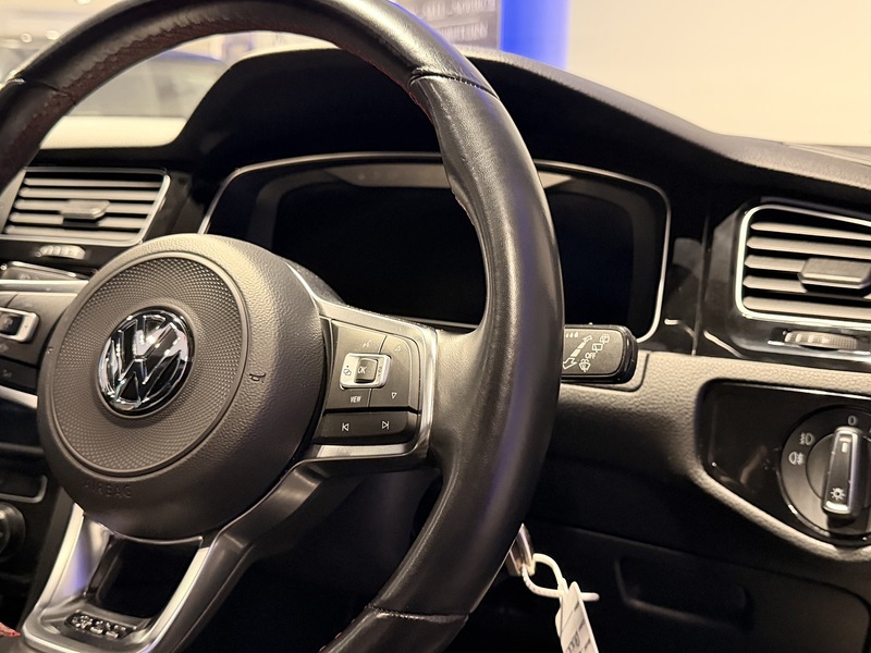 Volkswagen Golf 2.0 TSI GTI Performance Hatchback 5dr Petrol Manual Euro 6 (s/s) (245 ps) - U331