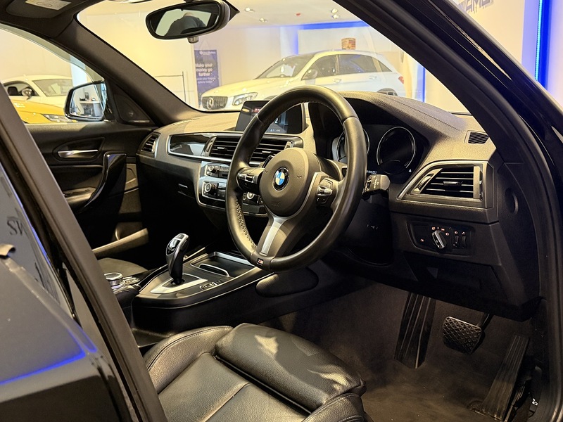 BMW 1 Series 3.0 M140i GPF Shadow Edition Hatchback 5dr Petrol Auto Euro 6 (s/s) (340 ps) - U334