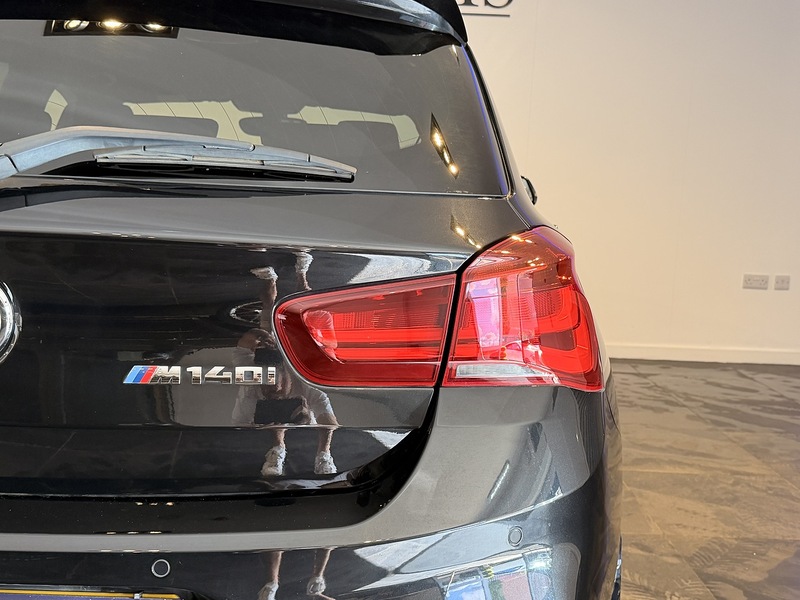 BMW 1 Series 3.0 M140i GPF Shadow Edition Hatchback 5dr Petrol Auto Euro 6 (s/s) (340 ps) - U334
