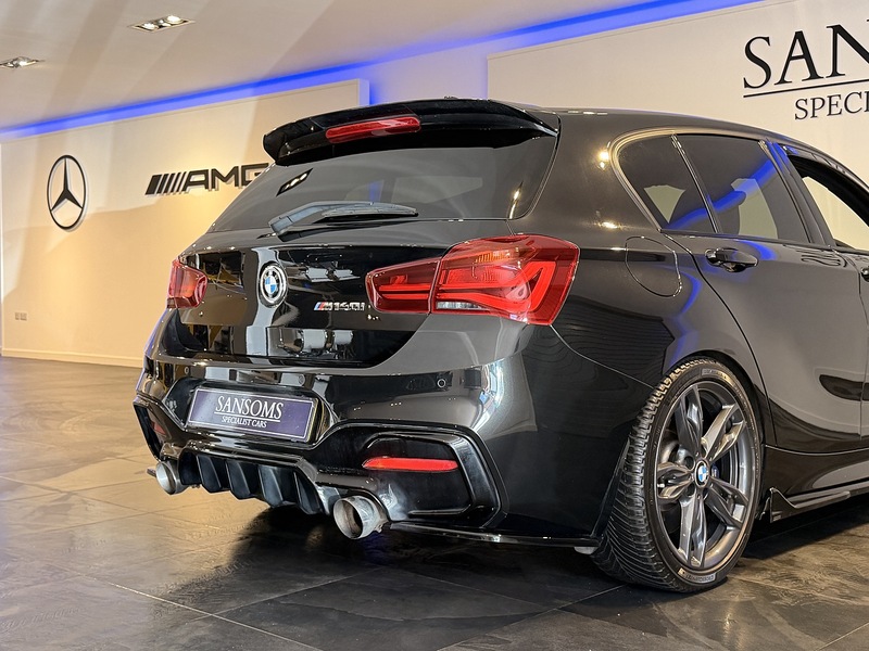 BMW 1 Series 3.0 M140i GPF Shadow Edition Hatchback 5dr Petrol Auto Euro 6 (s/s) (340 ps) - U334