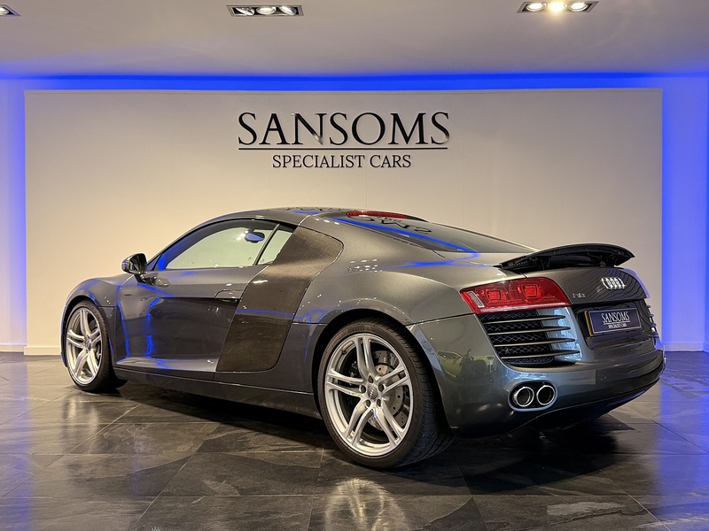 Audi R8 4.2 FSI V8 Coupe 2dr Petrol Manual quattro Euro 4 (420 ps) - U339