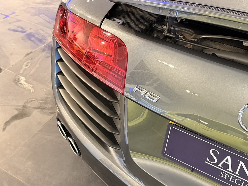 Audi R8 4.2 FSI V8 Coupe 2dr Petrol Manual quattro Euro 4 (420 ps) - U339