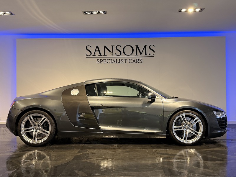 Audi R8 4.2 FSI V8 Coupe 2dr Petrol Manual quattro Euro 4 (420 ps) - U339