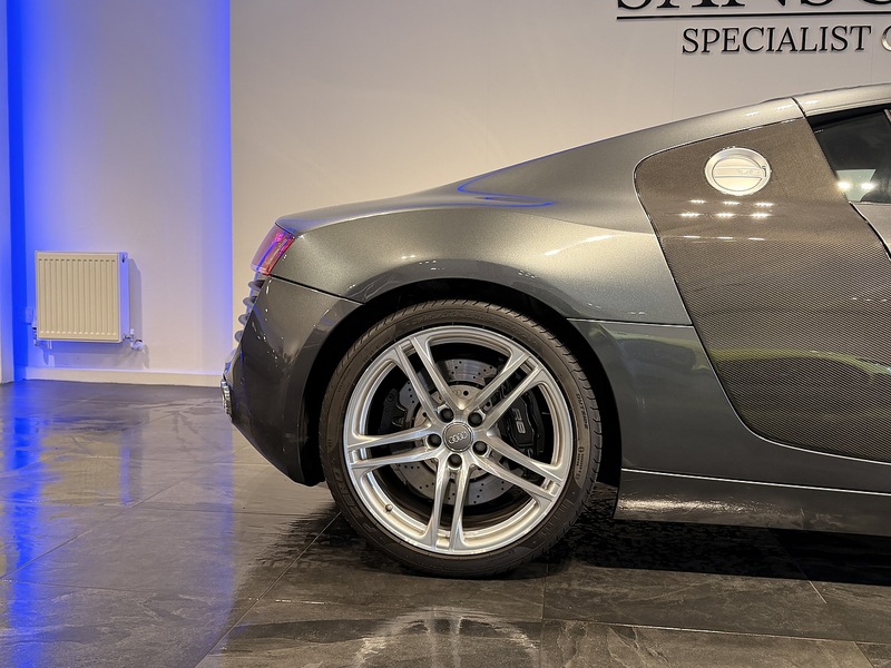 Audi R8 4.2 FSI V8 Coupe 2dr Petrol Manual quattro Euro 4 (420 ps) - U339