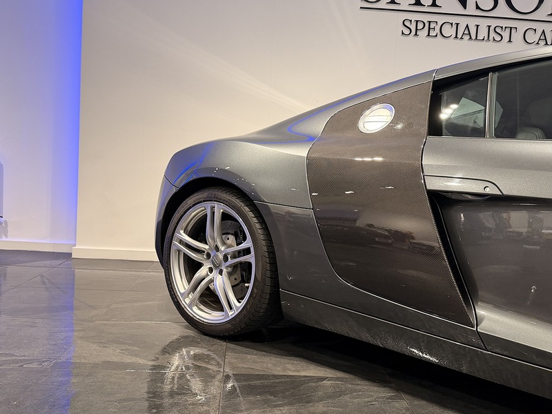Audi R8 4.2 FSI V8 Coupe 2dr Petrol Manual quattro Euro 4 (420 ps) - U339