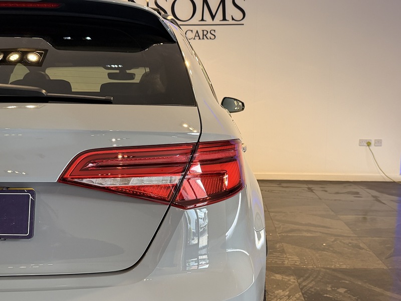Audi RS3 2.5 TFSI GPF Audi Sport Edition Sportback 5dr Petrol S Tronic quattro Euro 6 (s/s) (400 ps) - U340
