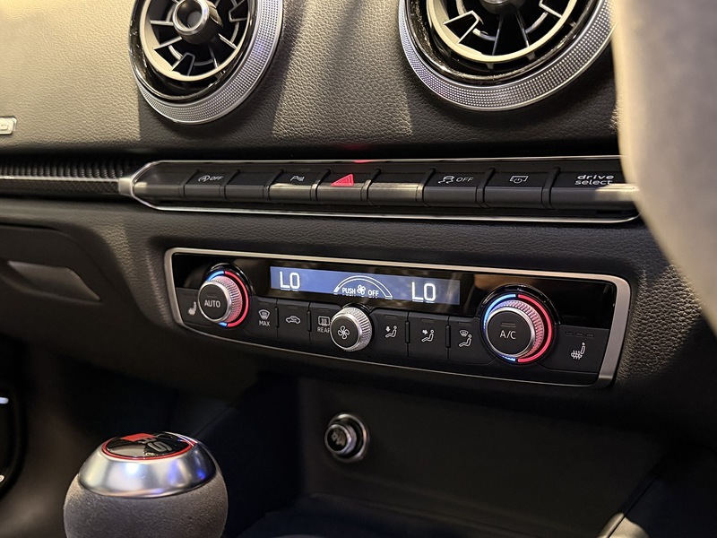 Audi RS3 2.5 TFSI GPF Audi Sport Edition Sportback 5dr Petrol S Tronic quattro Euro 6 (s/s) (400 ps) - U340