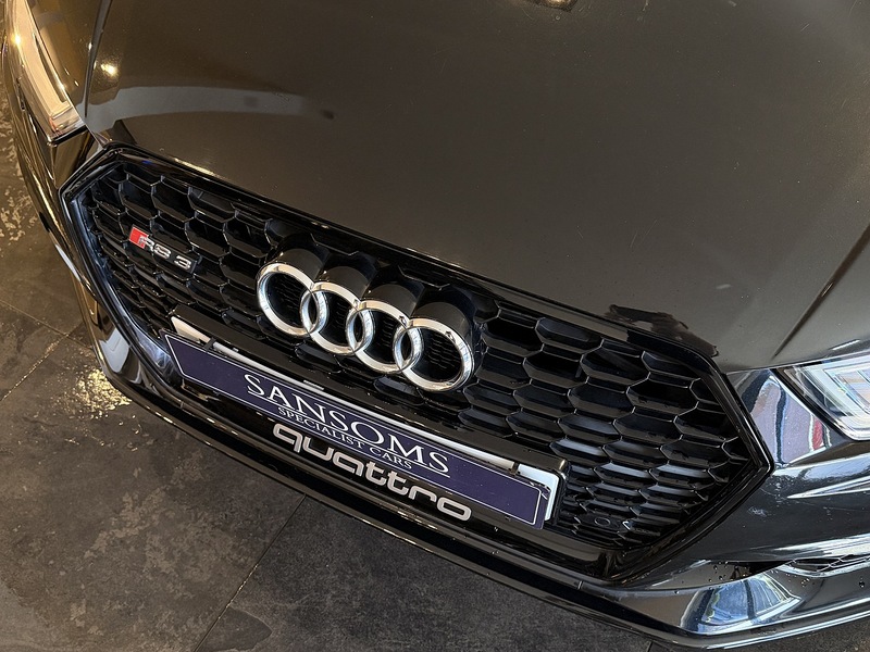 Audi RS3 2.5 TFSI Saloon 4dr Petrol S Tronic quattro Euro 6 (s/s) (400 ps) - U344
