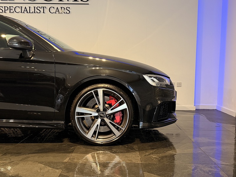 Audi RS3 2.5 TFSI Saloon 4dr Petrol S Tronic quattro Euro 6 (s/s) (400 ps) - U344