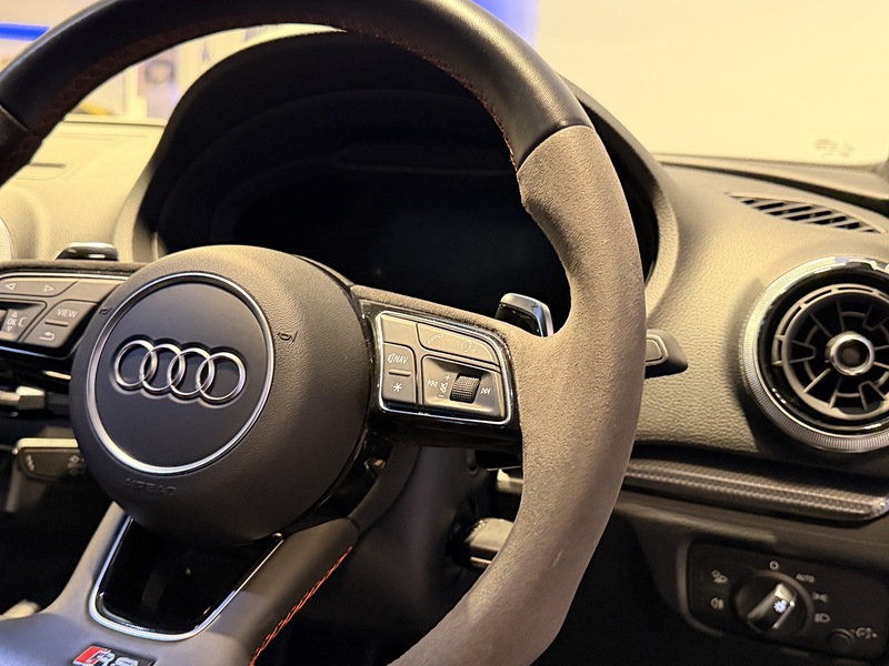 Audi RS3 2.5 TFSI Saloon 4dr Petrol S Tronic quattro Euro 6 (s/s) (400 ps) - U344