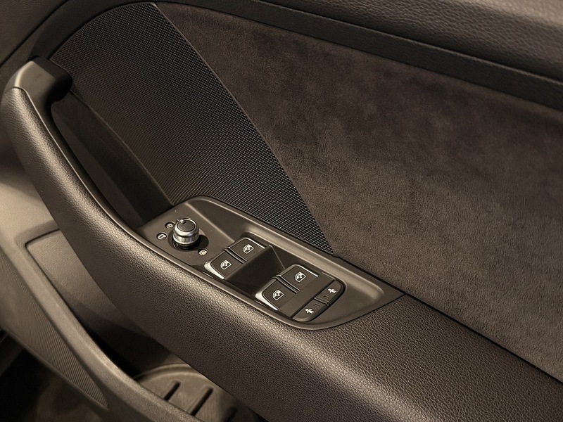Audi RS3 2.5 TFSI Saloon 4dr Petrol S Tronic quattro Euro 6 (s/s) (400 ps) - U344