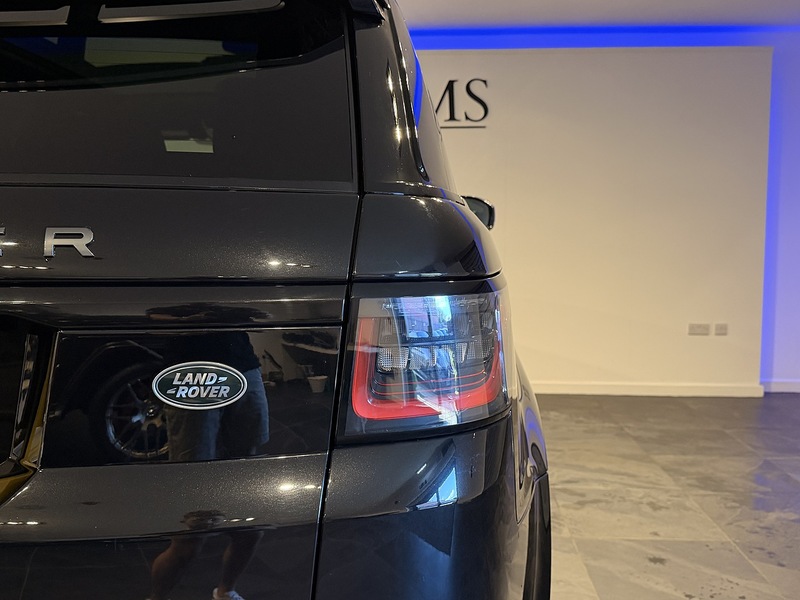 Land Rover Range Rover Sport 3.0 D300 MHEV HSE Silver SUV 5dr Diesel Auto 4WD Euro 6 (s/s) (300 ps) - U350