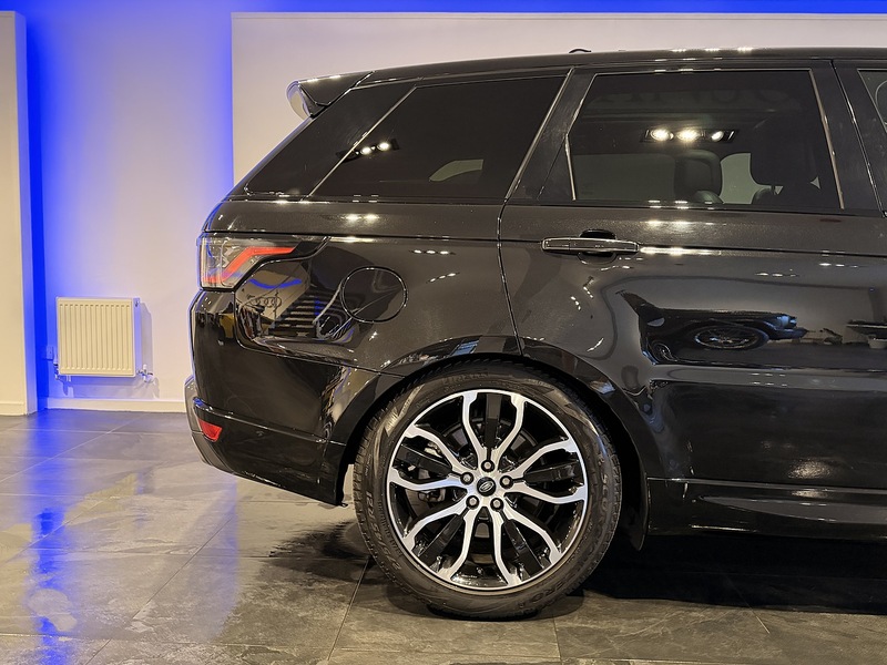 Land Rover Range Rover Sport 3.0 D300 MHEV HSE Silver SUV 5dr Diesel Auto 4WD Euro 6 (s/s) (300 ps) - U350