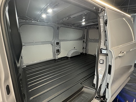 320 Limited P/V L2 H1 2.0 Panel Van Automatic Diesel