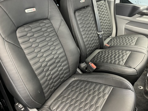 320 Limited L1 H1 2.0 DCIV Automatic Diesel