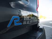 Volkswagen Amarok Style Motion R Black Series