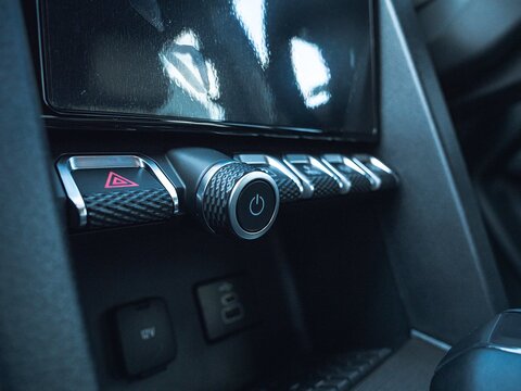 2.0TDI (205) Style 4MOTION Euro 6  Pick up 2.0 Automatic Diesel 