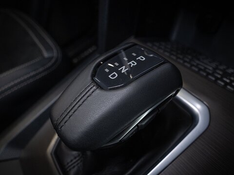 2.0TDI (205) Style 4MOTION Euro 6 *P/Pack* Pick Up 2.0 Automatic Diesel