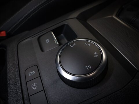 2.0TDI (205)  Style 4MOTION Euro 6 2.0 Pick Up Automatic Diesel