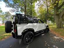 Land Rover Defender 110 3.0 D250 Hard Top S Auto 
