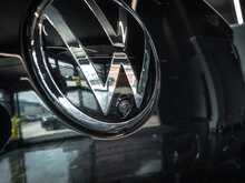 Volkswagen Amarok 2.0TDI  Style 4MOTION Euro 6 *P/Pack* 2.0 Pick-up Automatic Diesel 