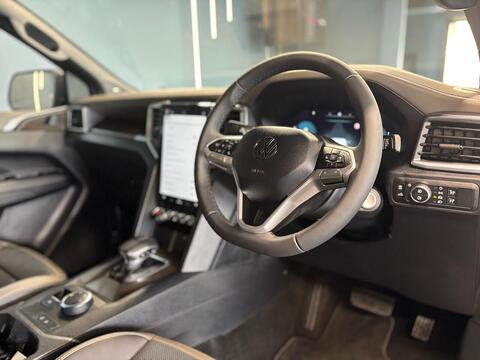 3.0TDI V6 Style 4MOTION Euro 6 *P/Pack* 3.0 Pick-up Automatic Diesel 3.0 Pick Up Automatic Diesel 3.0 Pick Up Automatic Diesel