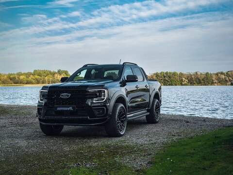 320 Limited P/V L2 H1 *MC EDITION* Panel Automatic Diesel