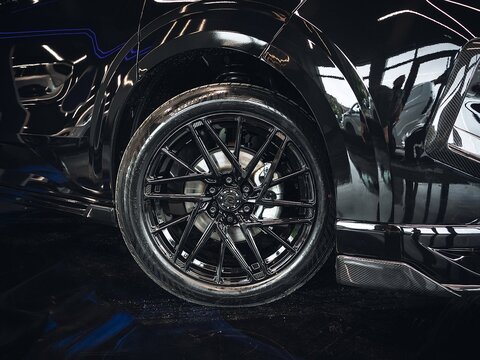 320 Limited P/V L2 H1 *MC EDITION* Panel Automatic Diesel