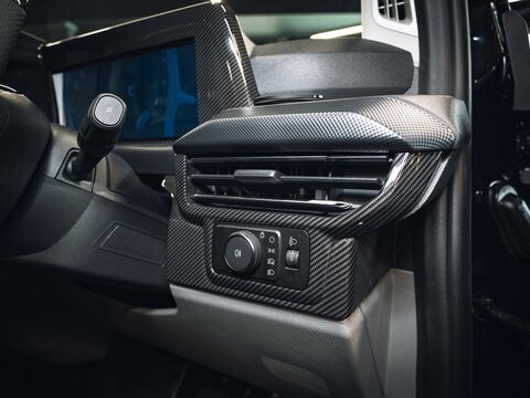 320 Limited P/V L2 H1 *MC EDITION* Panel Automatic Diesel