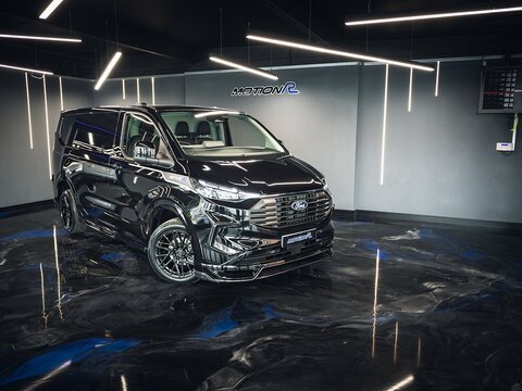 320 Limited P/V L2 H1 *MC EDITION* Panel Automatic Diesel