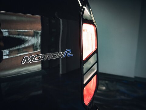 320 Limited P/V L2 H1 *MC EDITION* Panel Automatic Diesel