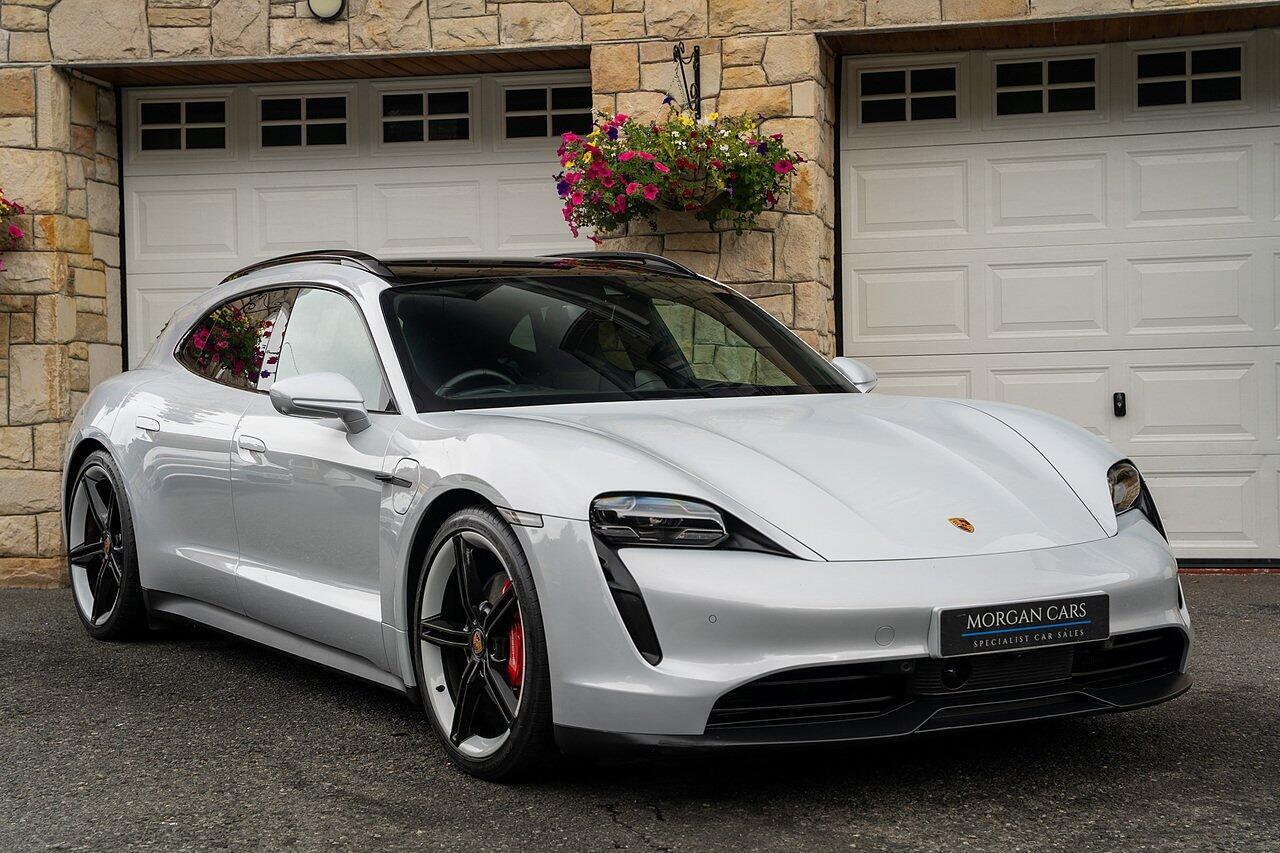 2024 PORSCHE TAYCAN