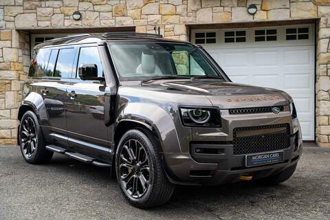 Land Rover Defender 110 3.0 TDI V6 Black Edition SUV 5dr Diesel Tiptronic 4Motion Euro 6 (s/s) (286 ps) SUV Automatic Diesel