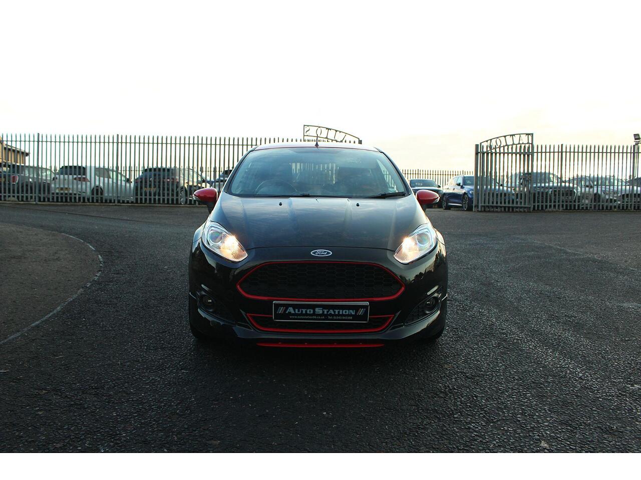 Used 2015 Ford Fiesta Fiesta 1.0T EcoBoost Zetec S Black Edition Euro 5 ...