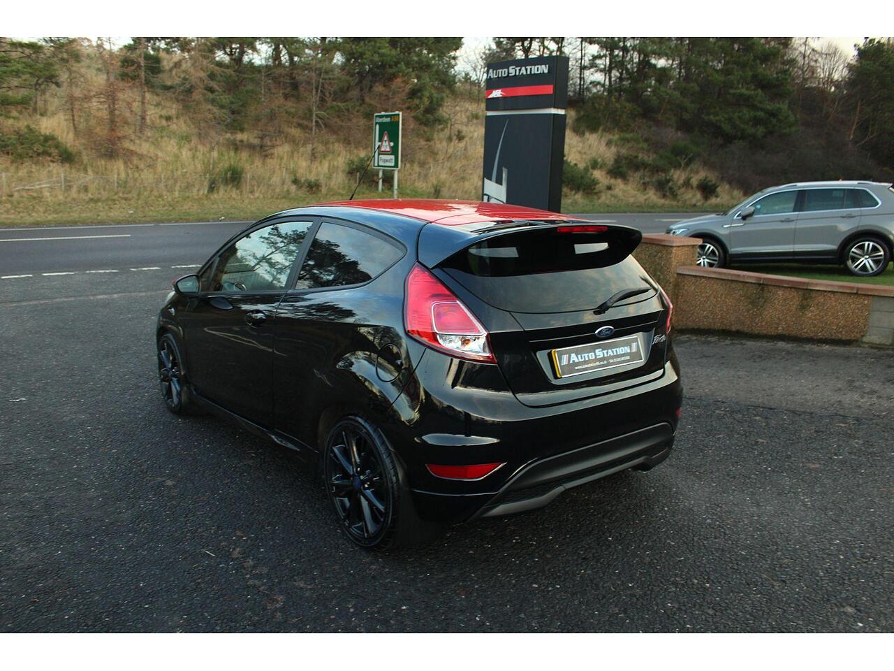 Used 2015 Ford Fiesta Fiesta 1.0T EcoBoost Zetec S Black Edition Euro 5 ...